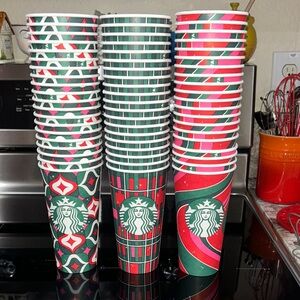 Starbucks 21 Paper Cups 2023 Holiday Christmas Disposable Red Grn 20 oz NEW